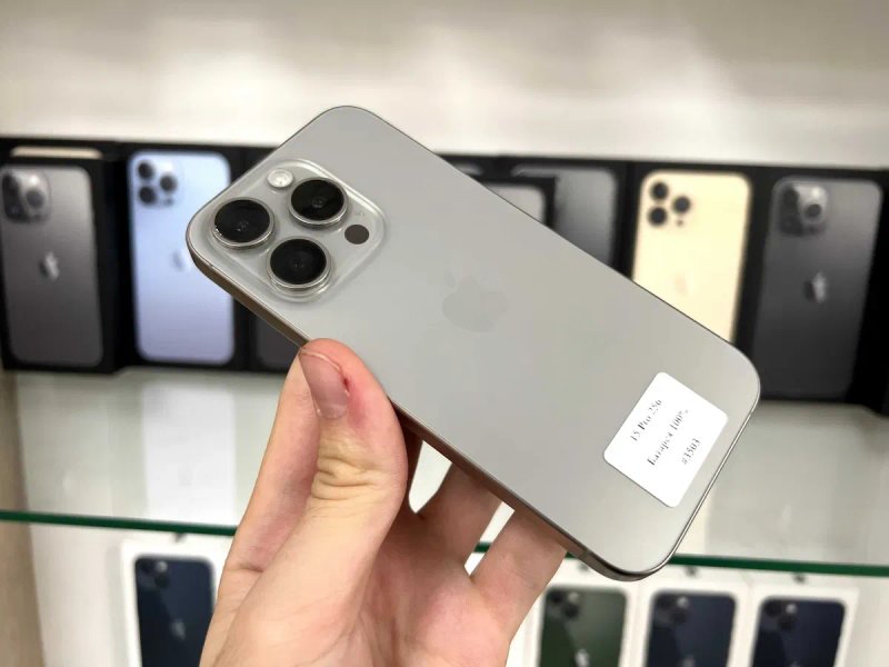 iPhone 15 Pro 256 GB Neverlock | Магазин | Гарантія — фото 2
