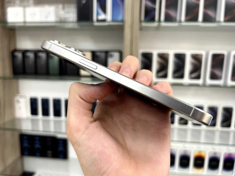 iPhone 15 Pro Max 256 GB Neverlock | Магазин | Гарантія — фото 3