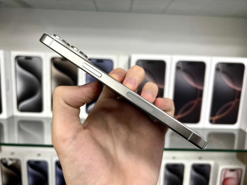 iPhone 15 Pro Max 256 GB Neverlock | Магазин | Гарантія — фото 3