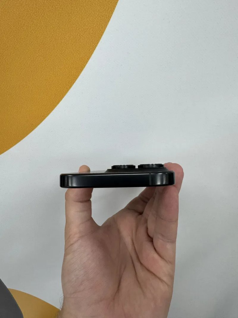 iPhone 16 Pro 256 GB Black Titanium — фото 5