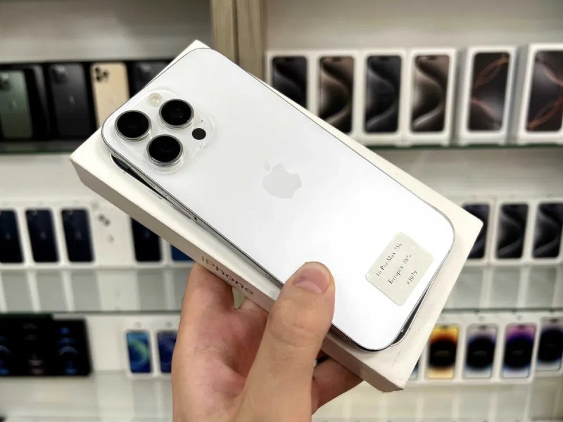 iPhone 16 Pro Max 256 Gb Neverlock / Магазин + Гарантія — фото 2