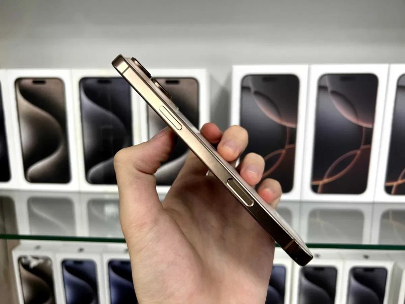 iPhone 16 Pro Max 256 GB Neverlock | Магазин | Гарантія — фото 3