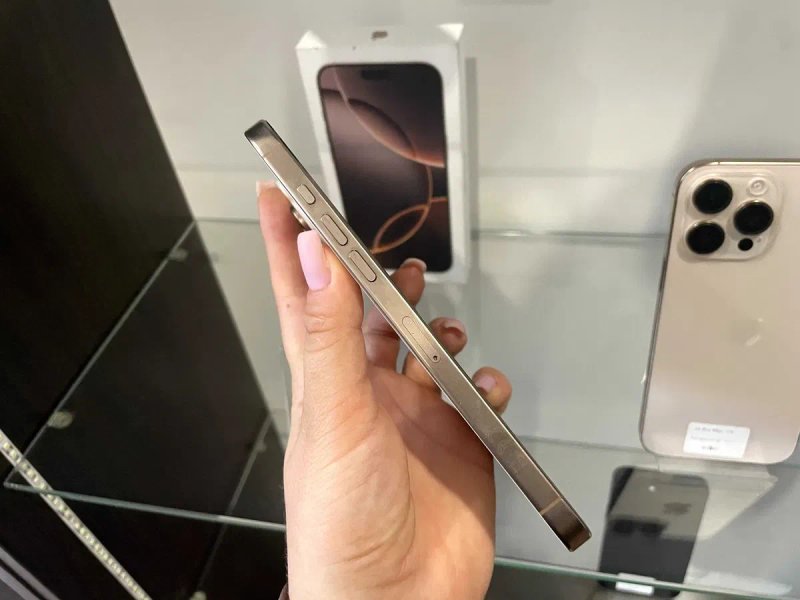 iPhone 16 Pro Max 256 Gb Neverlock / Магазин + Гарантія — фото 3