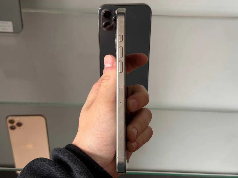 iPhone 16 Pro Max 256 Gb Neverlock / Магазин + Гарантія — фото 3