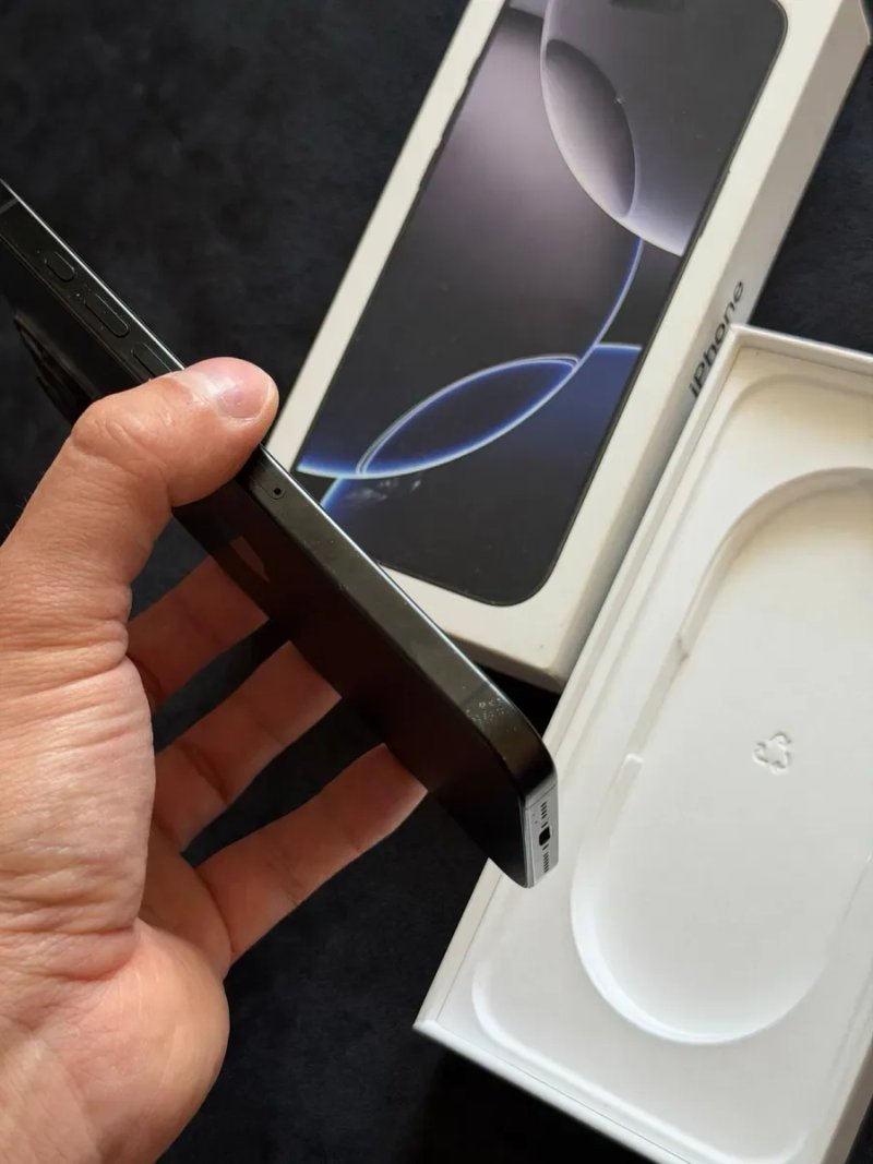 iPhone 16 Pro Max Neverlock — фото 3