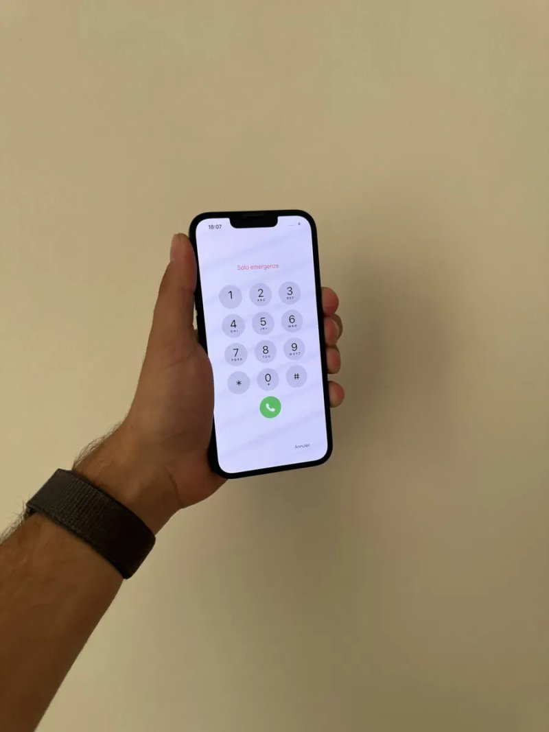 Iphone 16e Icloud lock — фото 2