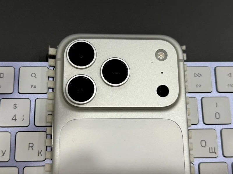 iPhone 17 Pro  1TB Silver (АКБ 94% 314 циклів, iCloud заблокований) — фото 8
