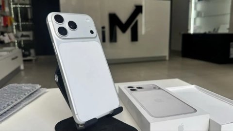 iPhone 17 Pro Max 1Tb Silver 98% АКБ e-sim без блокувань Супер стан 1590$