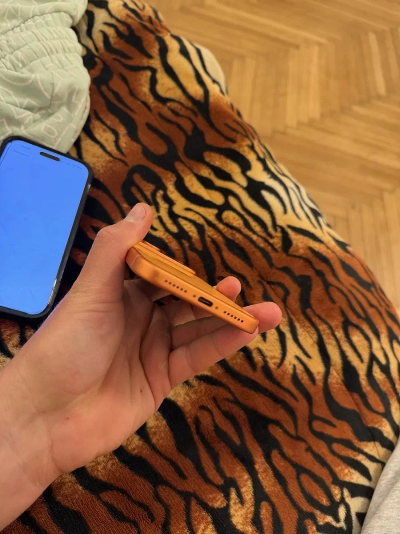 iPhone 17 Pro Max 256 ГБ orange ідеал — фото 3