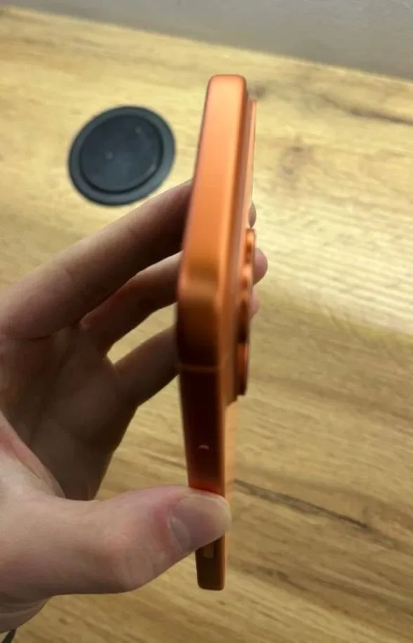 iPhone 17 Pro Max 256Gb Cosmic Orange Neverlock — фото 4