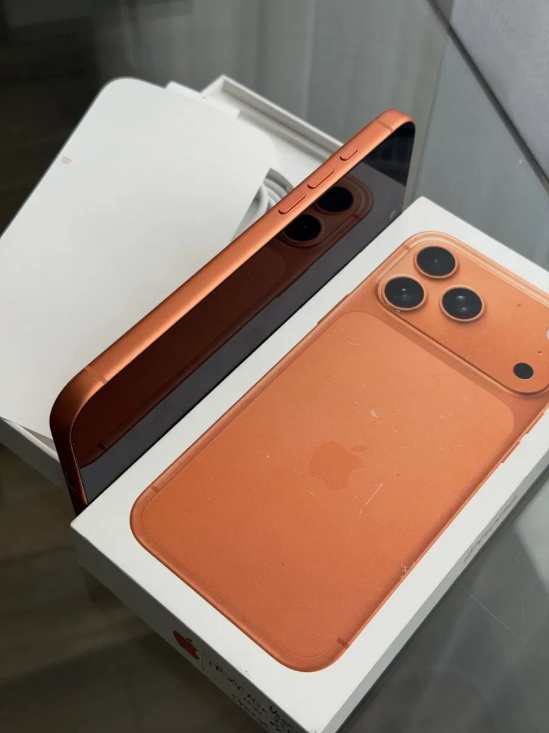 Iphone 17 Pro Max (ідеальний стан) — фото 3