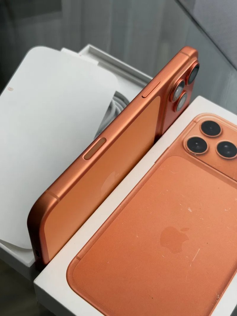 Iphone 17 Pro Max (ідеальний стан) — фото 4