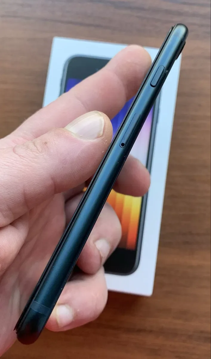 iPhone SE 3 2022 64gb Neverlock — фото 6