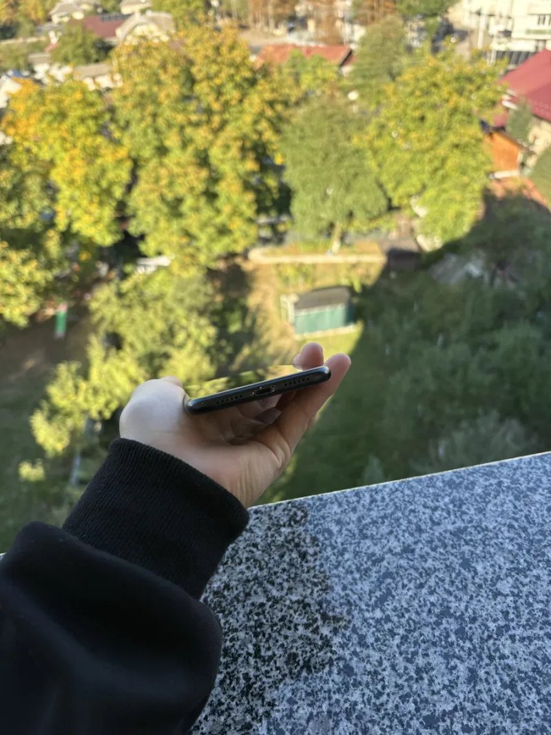 Iphone xr ідеал | Батарея 81% — фото 4