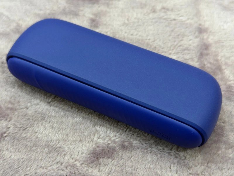 IQOS ILUMA i Electric Purple (фиолетовый) - держатель с экраном и зарядный кейс, как новый — фото 2