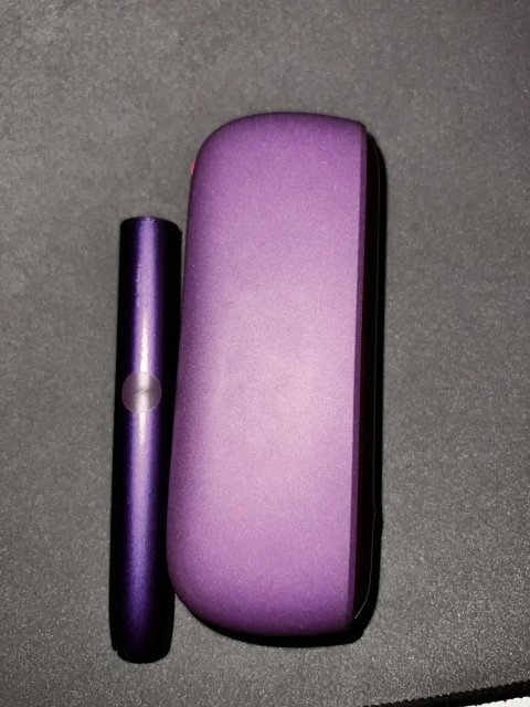 IQOS ILUMA NEON PURPLE LIMITED EDITION