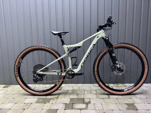 Карбоновий Велосипед Orbea Oiz AXS. Вилка Fox