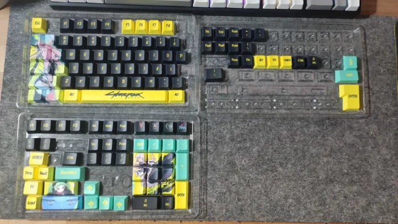 Кастомні кейкапи Cyberpunk 124 кнопки, бокова підсвітка, PBT — фото 5
