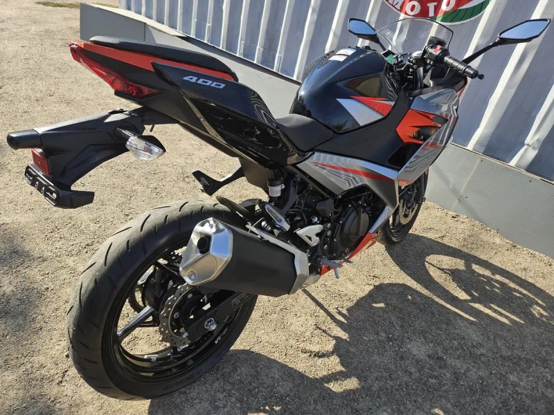 Кавасаки нинзя 2тыс.км.ПРОБЕГ Мотоцикл Kawasaki Ninja 400 2018год. Стокмото .Без пробега по Украине.Состояние нового мотоцикла.РАСТАМОЖЕН .stokmoto — фото 3