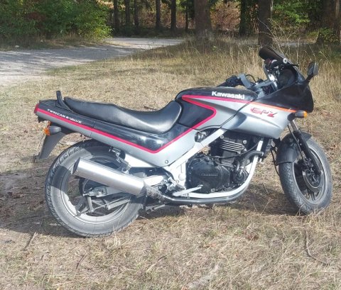 Kawasaki GPZ 500S