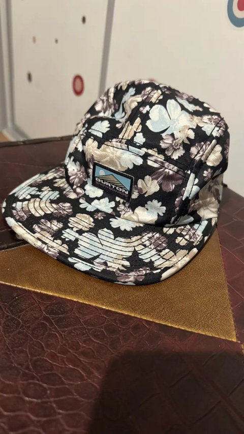 Кепка унісекс burton 5 panel з квітковим принтом