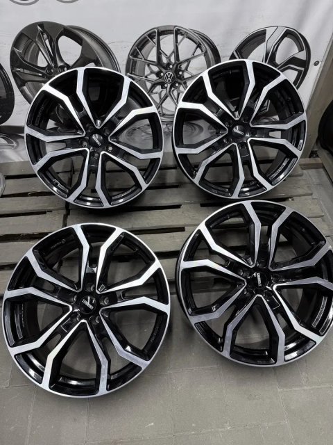 Хороші диски литі 5/112/20 Dezent Audi Vw