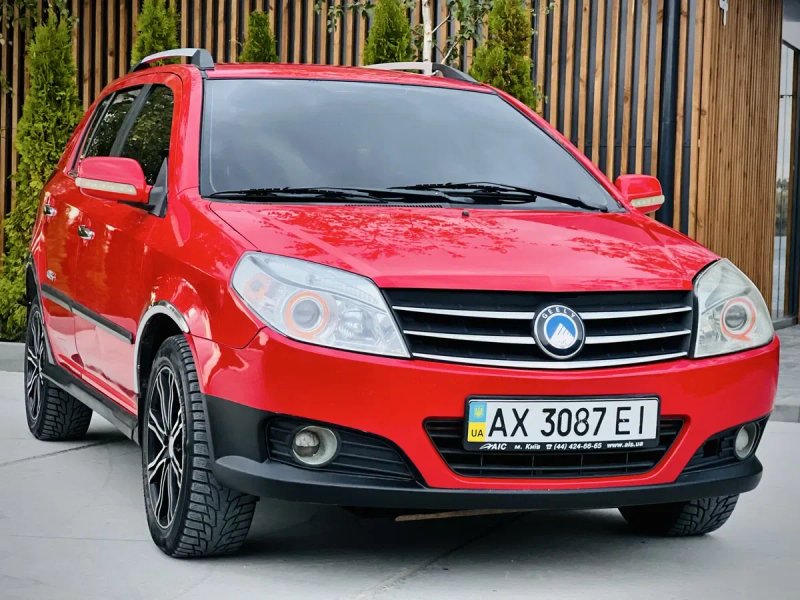 Хозяйский Geely MK Cross 2012 г.в., с ГБО-4 — фото 2