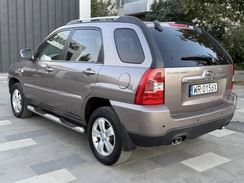 Kia Sportage 2.0 дизель 2008 год — фото 5