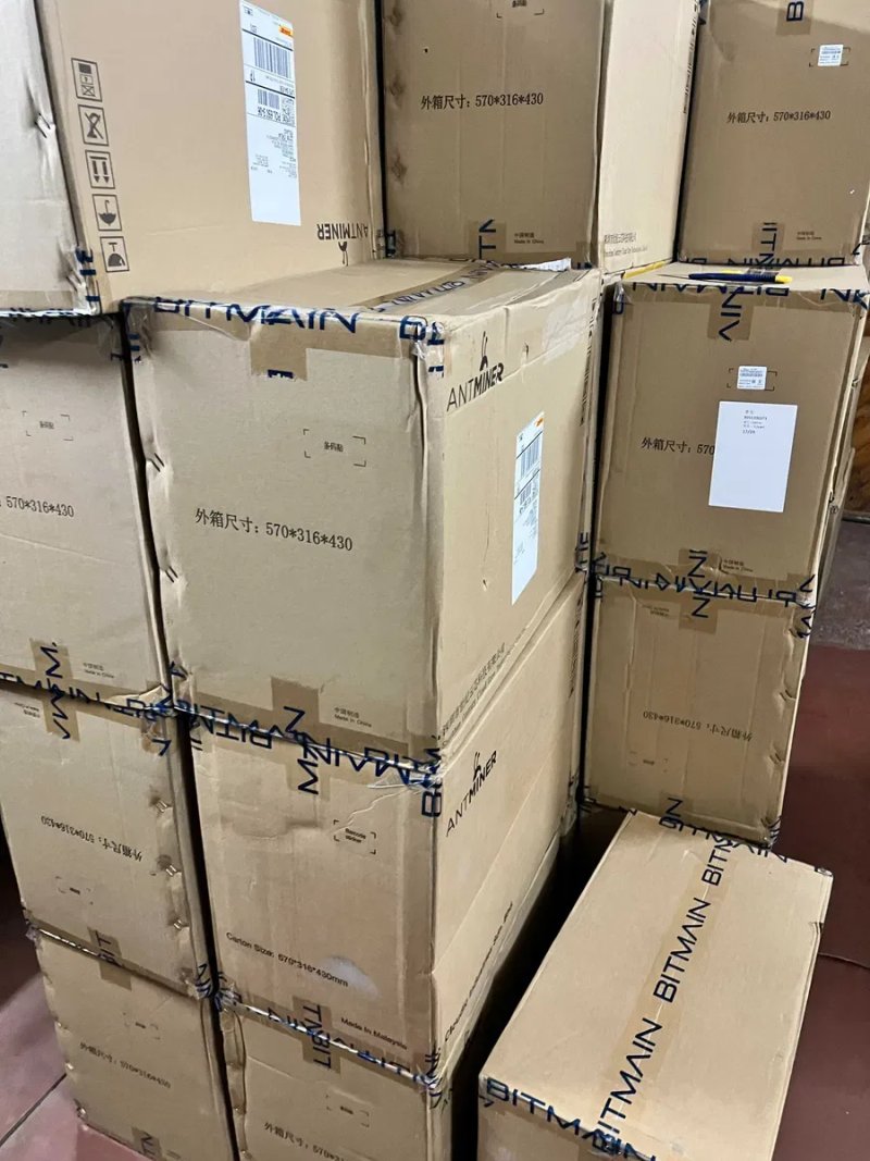 Кількість! Б/в Майнери Asic Bitmain Antminer S19k Pro 120 Th 2800 Вт — фото 4