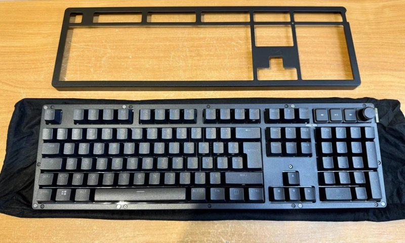 Клавіатура дротова ігрова HyperX Alloy Rise AR001 / Механічна / HyperX Red Switch / RGB підсвітка — фото 7