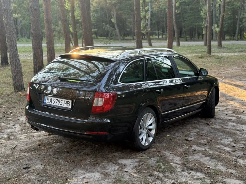 Škoda Superb 1.8 TSI DSG L&K • Панорама • Кожа • Память • Парктроники — фото 2