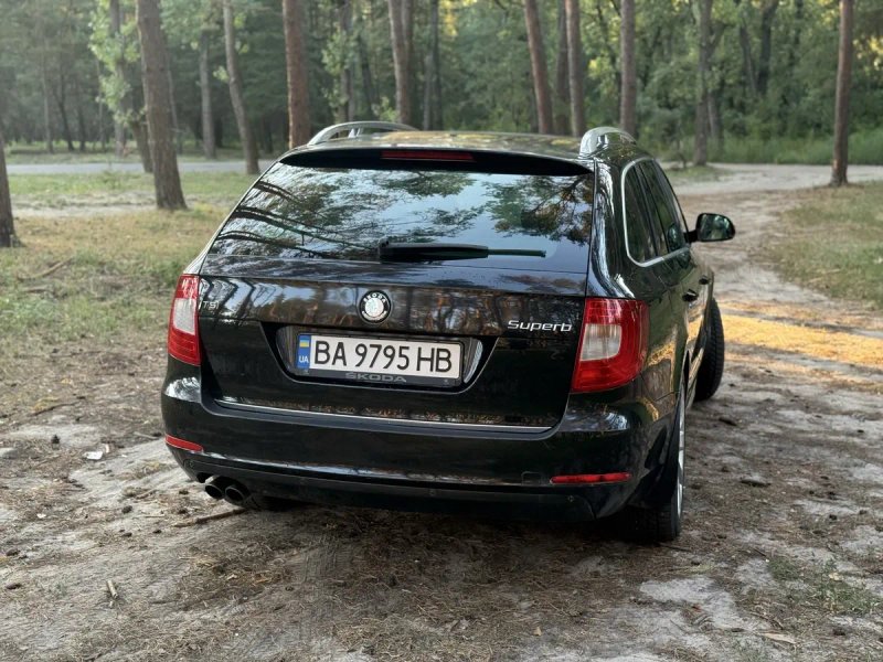 Škoda Superb 1.8 TSI DSG L&K • Панорама • Кожа • Память • Парктроники — фото 3