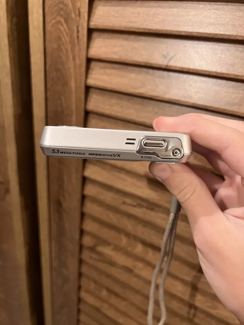 Колекційний цифровий фотоапарат Sony Cyber-shot DSC-T3 Silver (CCD / Full Set / Y2K) Рідкість! — фото 4