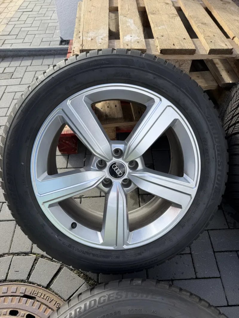 Колеса диски 5 112 20 R20 255 50 зима Audi Ауді Ауди Q7 SQ7 4M Q8 SQ8 E tron Q6 Q5 SQ5 Volkswagen Touareg 3 CR — фото 5