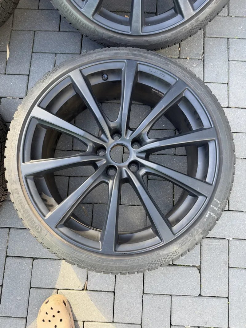 Колеса диски 5 114,3 20 R20 235 35 зимові Continental Tesla Тесла модель 3 model 3 Performance Перформенс — фото 3