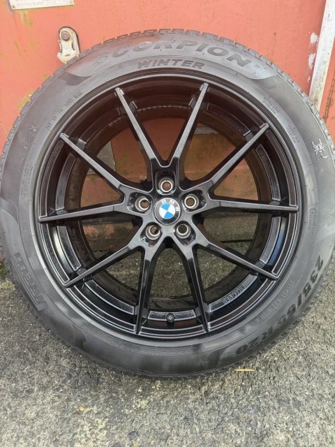 Колеса диски чорні 5 112 20 R20 235 55 Pirelli BMW iX IX i20 X5 G05 X3 G01 X6 G06 Audi Q7 4M Q5 Q8 E tron ix3 G08 Mercedes GLC Touareg Туарег ауді