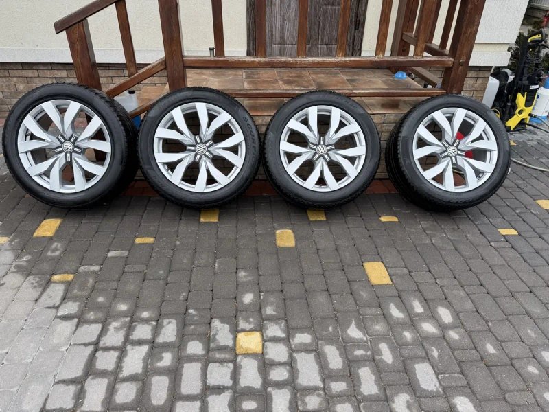 Колеса, диски з резиною 285/45r20 Volkswagen Touareg Montero — фото 2
