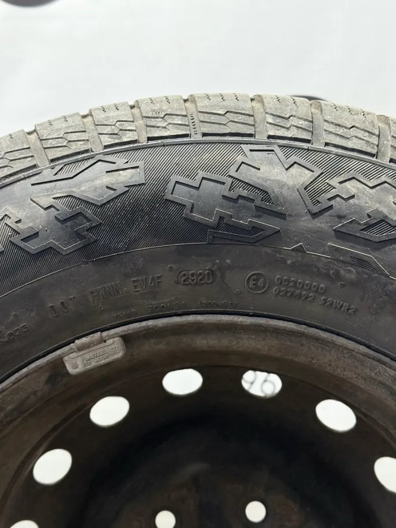 Колеса в зборі 205/80 R16C Continental (зима),диски 6х139.7 R16 — фото 4