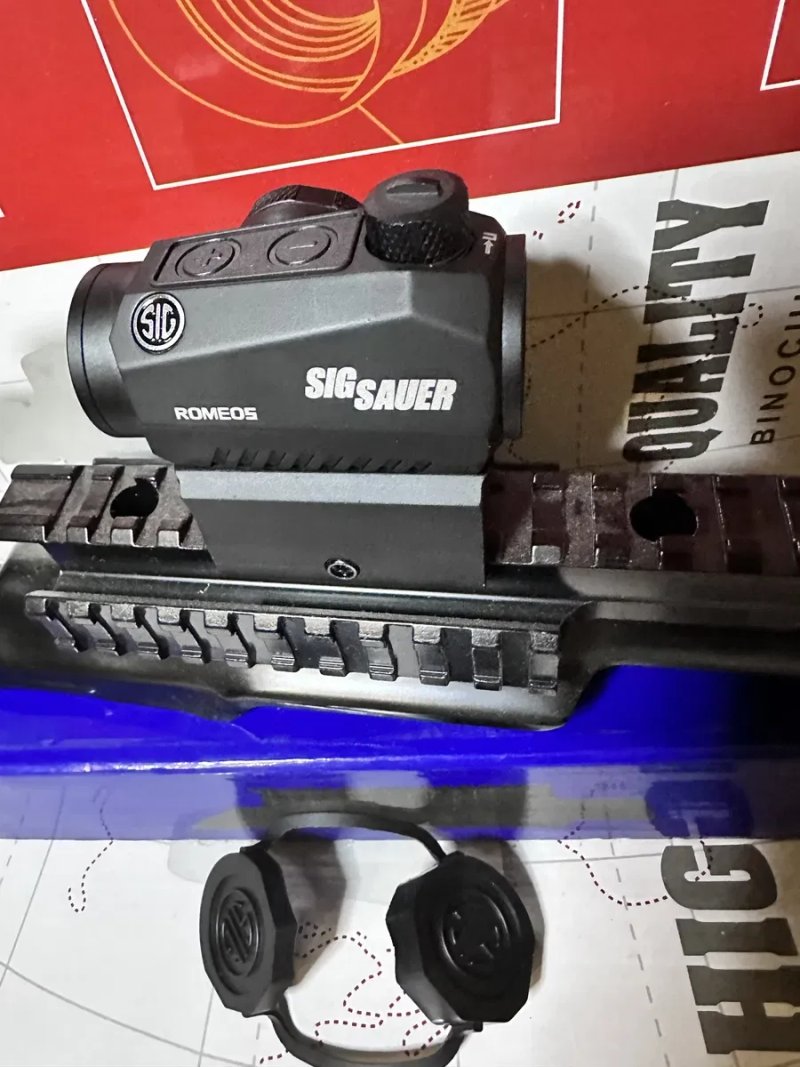 Коліматорний приціл Sig Sauer Optics Romeo 5 1x20 mm Compact 2 MOA — фото 4