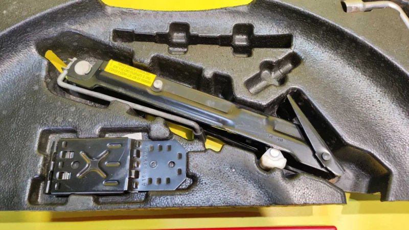Комплект багажника Mercedes ML W164 W166 домкрат докатка GL X164 крюк — фото 8