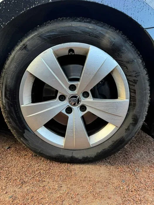 Комплект дисків диски R17 5×112 HELIOS TRITON Skoda Volkswagen — фото 2