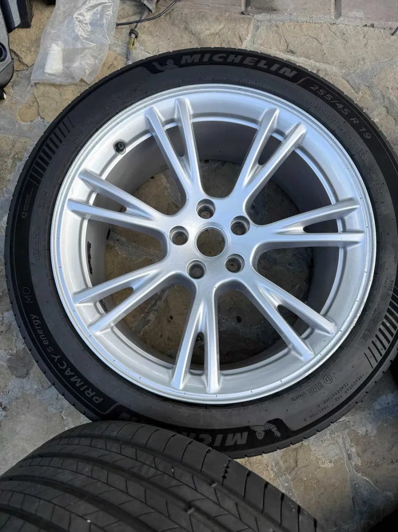 Комплект дисків Tesla Model Y R19 з шинами 255/45 R19 колеса Тесла Вайка Ігрик R19 — фото 4