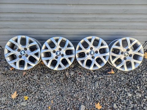Комплект легкосплавних дисків Peugeot 4/108 R15