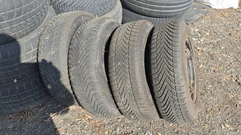 Комплект металефих дисків с резиною на Volkswagen (PCD): 5x112 — фото 2