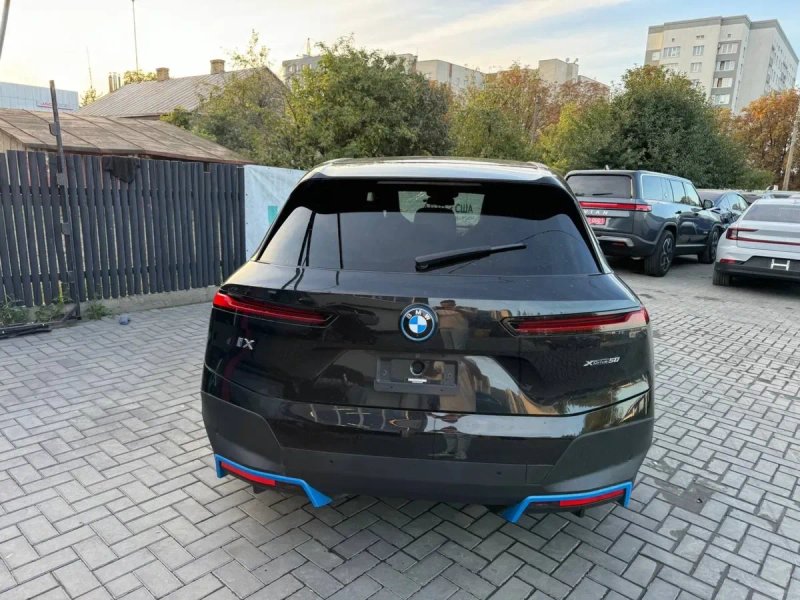 Комплект музики BMW iX Harman Kardon — фото 8