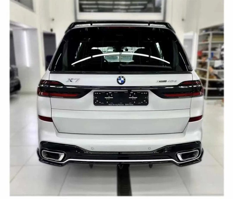 Комплект обвесов Black Warrior для BMW X7 G07  Paradigma style диффузор спойлер пороги губа сплиттер сплiтер БМВ Х7 Г07 — фото 3