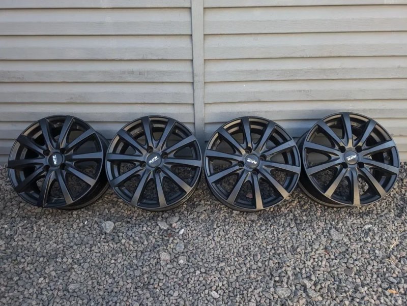 Комплект титанових дисків Platin 4/98 R15 4*98 15 Fiat  ET35 — фото 2