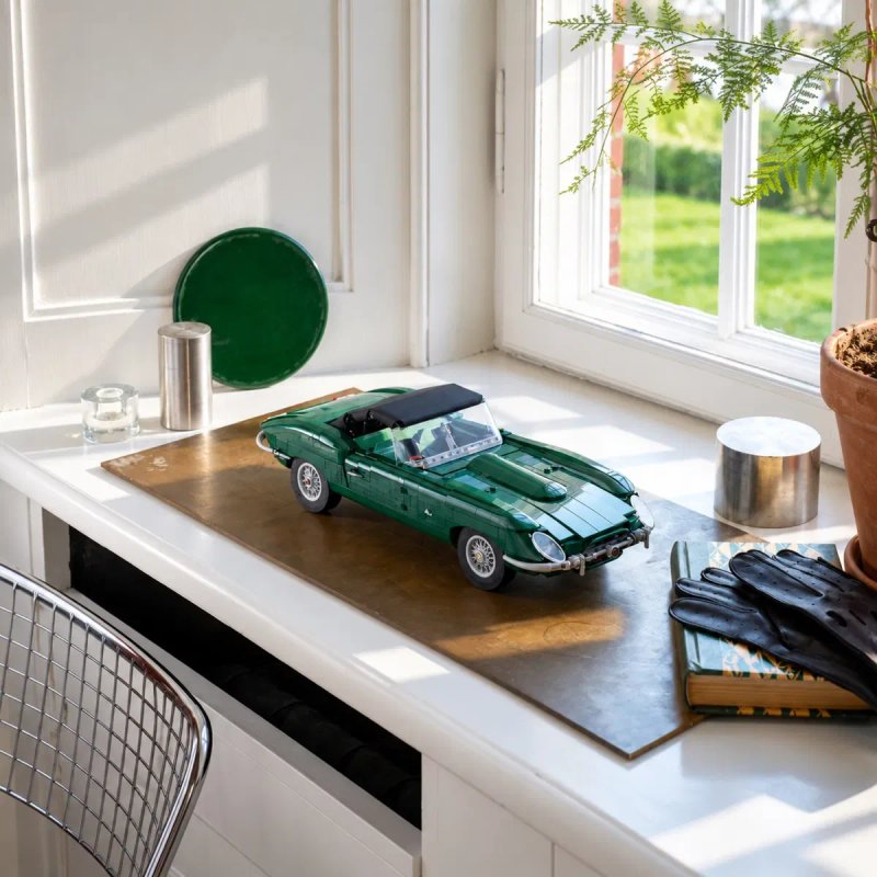 Конструктор Icons – Jaguar E-Type (11381) | 1673 деталі | сумісний з LEGO — фото 8
