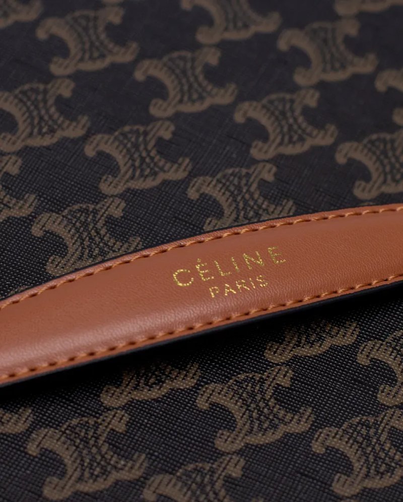 Косметичка Celine Top Handle Large Toiletry Case in Triomphe Canvas and Calfskin копія 1:1 — фото 4