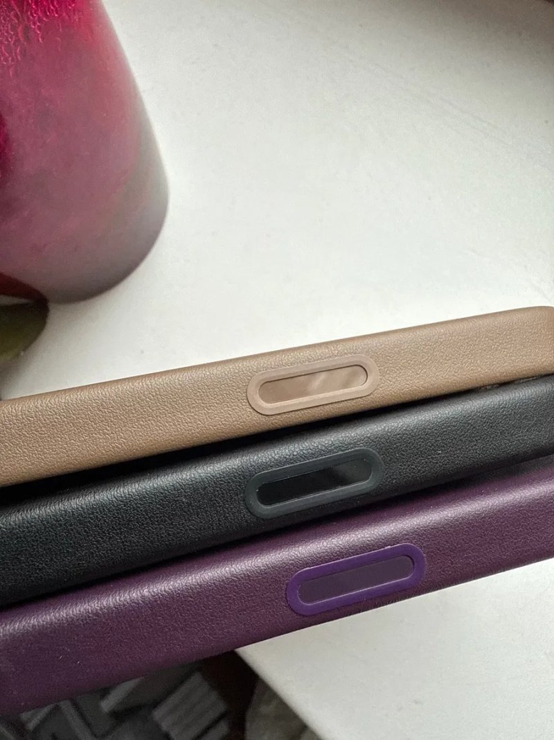 Кожаный чехол Leather Case iphone 18 17 15 pro max magsafe animation — фото 4
